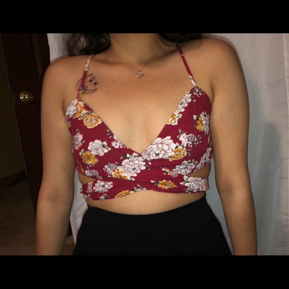 Crop top - Picture 2 of 2